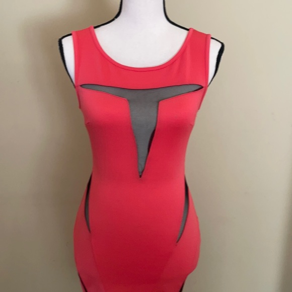 Dresses & Skirts - Bodycon dress